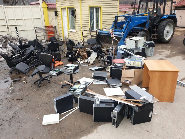 Office Junk Removal in Suwanee